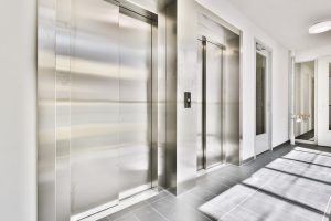 Diferencias entre Elevador y Ascensor